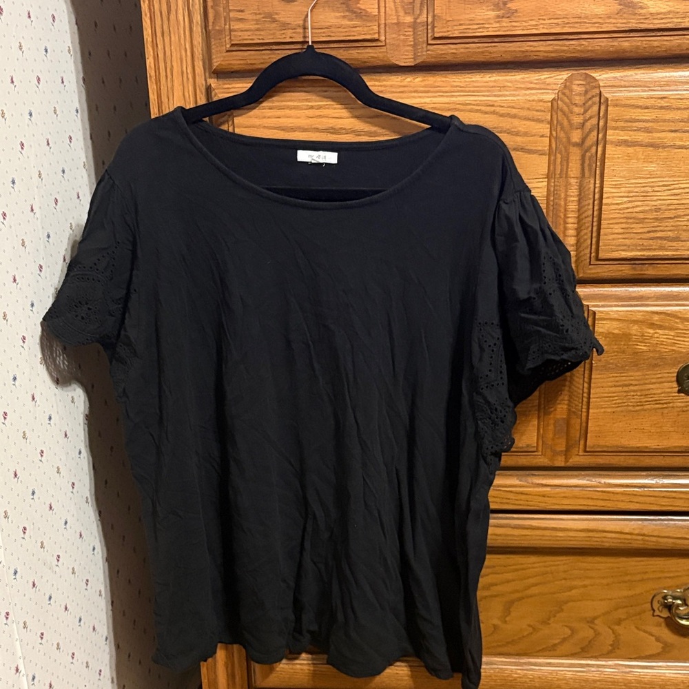 Maurices Black Short Sleeve Top